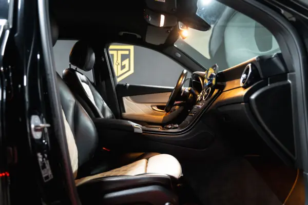 Mercedes-Benz GLC 300 de 4Matic 17