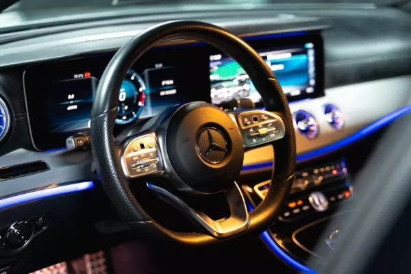 Mercedes-Benz CLS 300 5