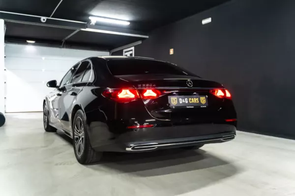 Mercedes-Benz E 220 Avantgarde 3