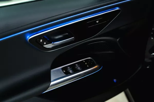 Mercedes-Benz E 220 Avantgarde 5