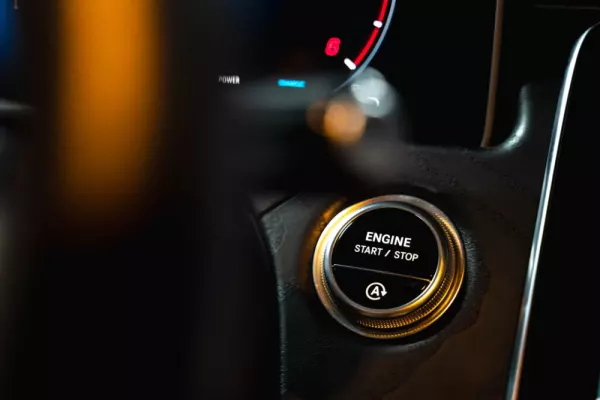 Mercedes-Benz E 220 Avantgarde 11