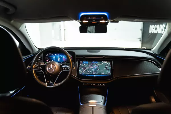 Mercedes-Benz E 220 Avantgarde 15