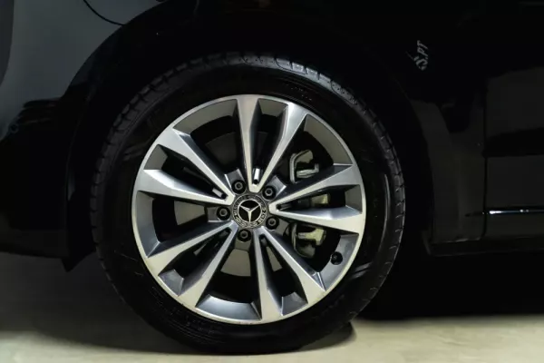 Mercedes-Benz V 250 4