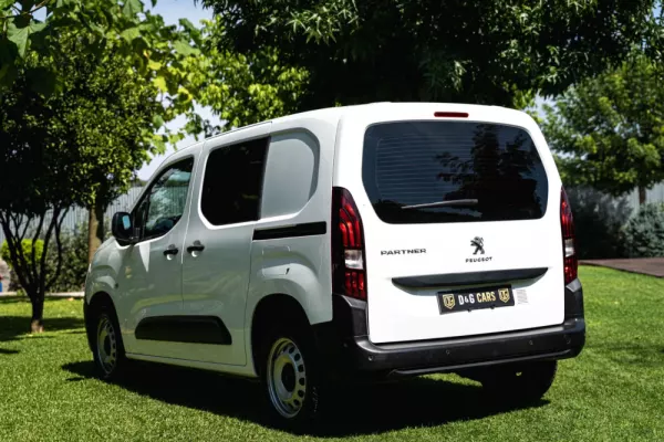 Peugeot Partner 6