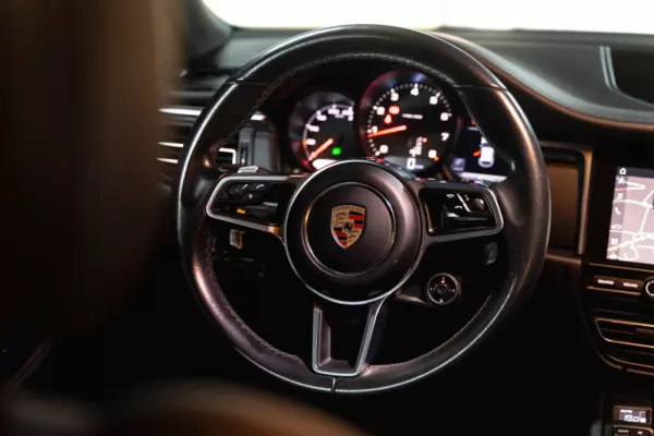 Porsche Macan 13