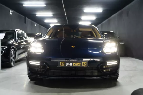 Porsche Panamera Panamera 4S 26