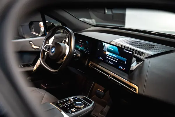 BMW iX xDrive 40 Pack Desportivo 19