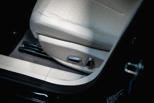 Forthing S7 EV 56.8 kWh 10