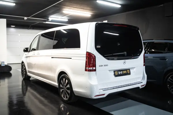 Mercedes-Benz EQV 300 Longo 2