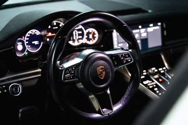 Porsche Panamera 4 S 6