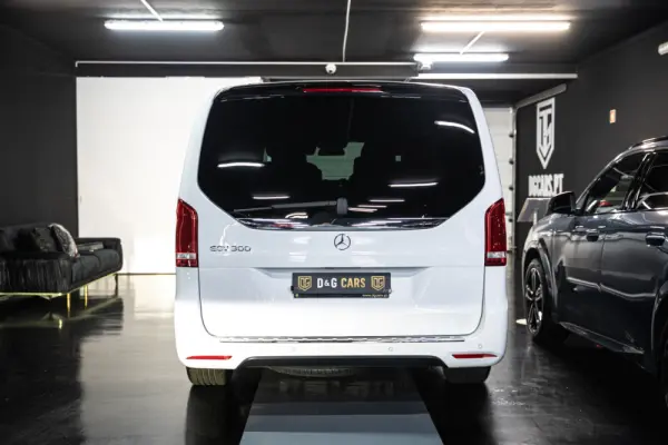 Mercedes-Benz EQV 300 Longo 20