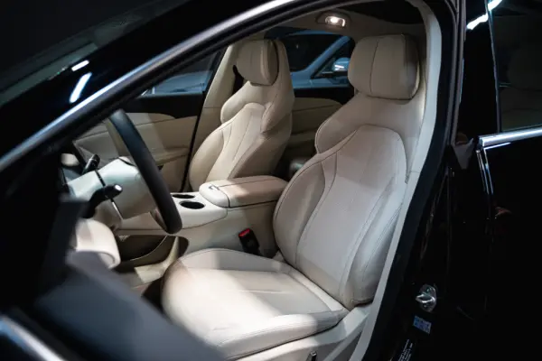 Forthing S7 EV 56.8 kWh 17