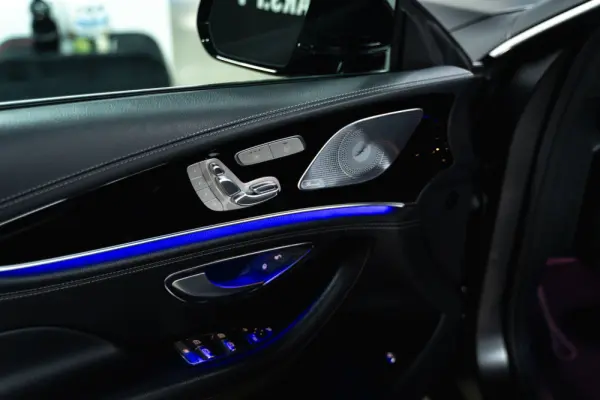 Mercedes-Benz AMG GT 53 4Matic+ 6