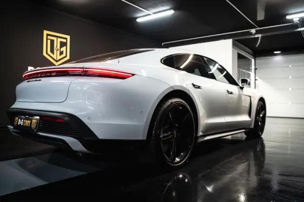 Porsche Taycan Turbo 25