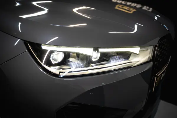 BMW iX xDrive 40 Pack Desportivo 21