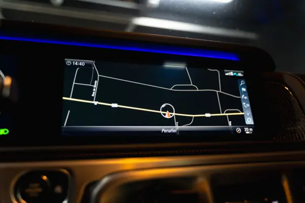 Mercedes-Benz G 63 AMG Standard 9