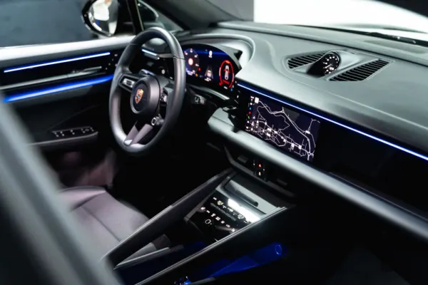 Porsche Macan Outro 19