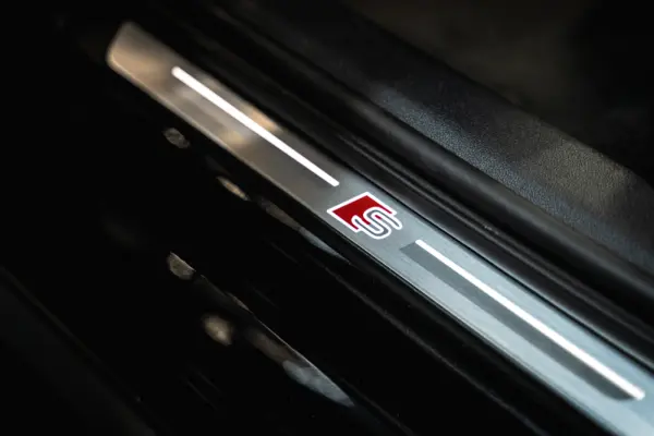Audi A3 Sportback e-hybrid 150 kW S tronic S line 16