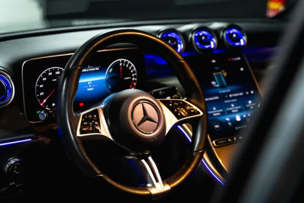 Mercedes-Benz GLC 300 e 4Matic 8