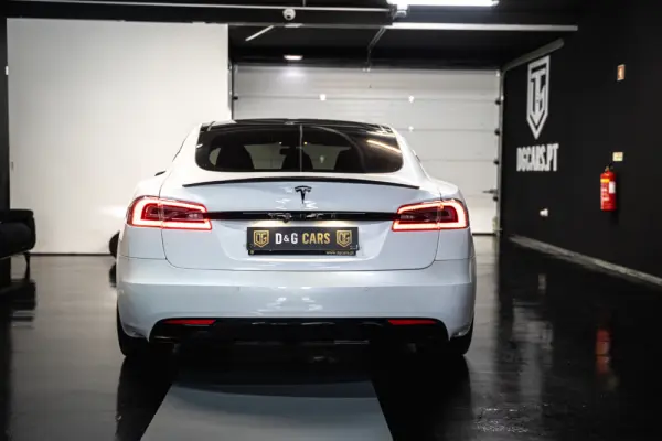 Tesla Model S 75D 2