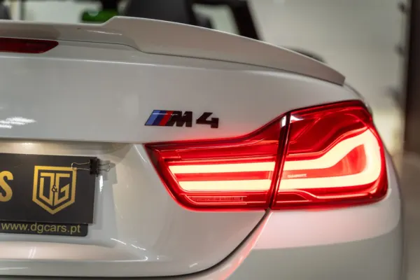 BMW M4 Outro 24