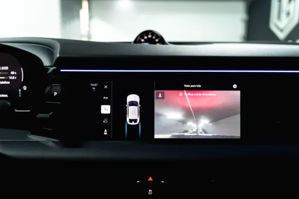 Porsche Macan Outro 11