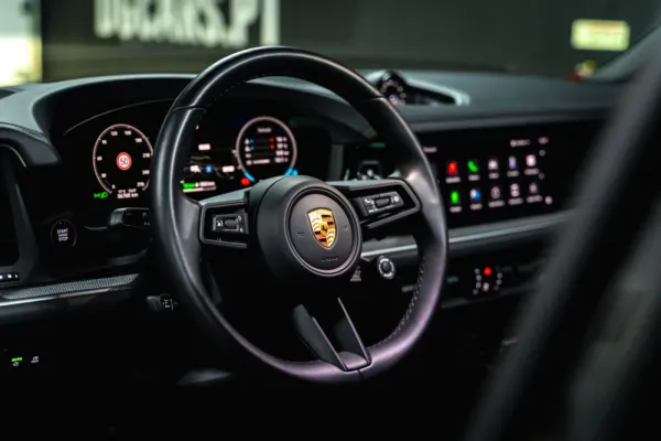 Porsche Cayenne E-Hybrid 8