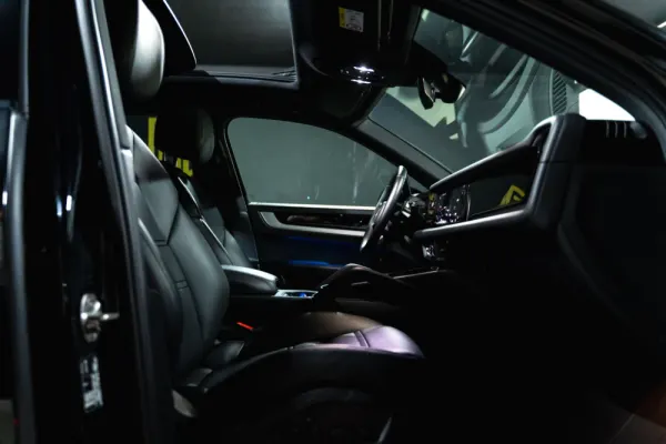 Porsche Cayenne E-Hybrid 21