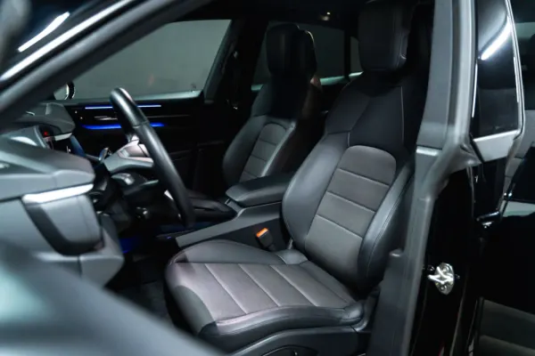 Porsche Macan Outro 16