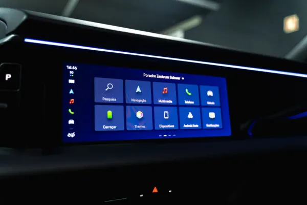 Porsche Macan Outro 9