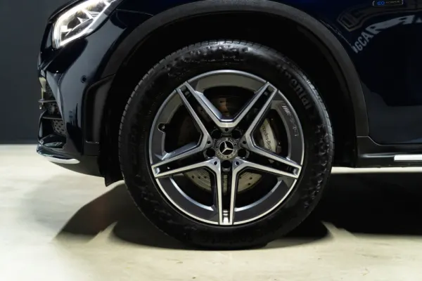 Mercedes-Benz GLC 300 e Coupé 4Matic 21