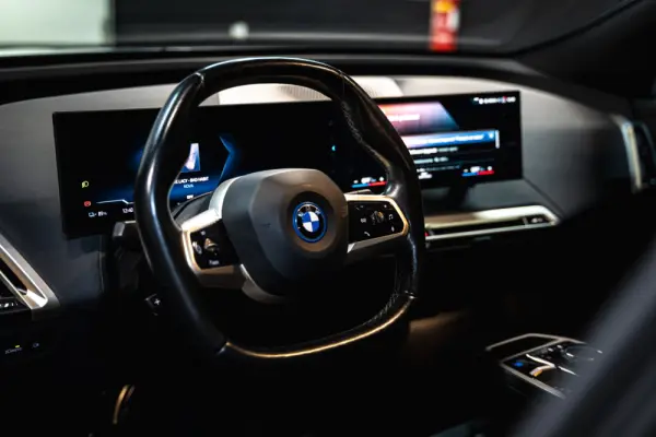 BMW iX xDrive 40 Pack Desportivo 6
