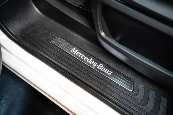 Mercedes-Benz EQV 300 Longo 9