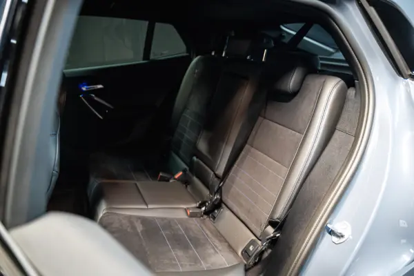 BMW iX2 eDrive20 Pack Desportivo M 14