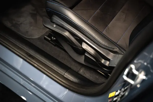 BMW iX2 eDrive20 Pack Desportivo M 8