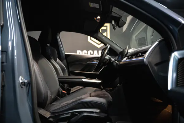 BMW iX2 eDrive20 Pack Desportivo M 17