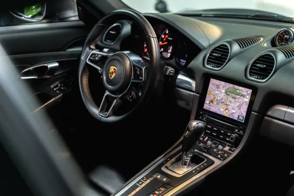 Porsche 718 Cayman 2.0 PDK 16