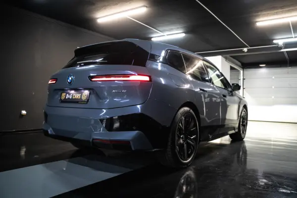BMW iX xDrive 40 Pack Desportivo 26