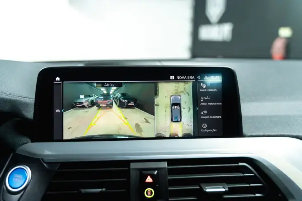 BMW iX3 Inspiring 14