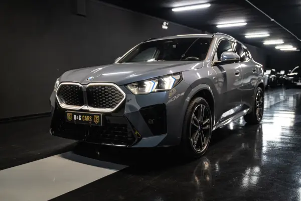 BMW iX2 eDrive20 Pack Desportivo M 3