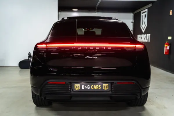 Porsche Macan Outro 25