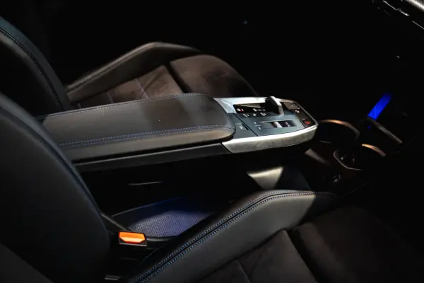 BMW iX2 eDrive20 Pack Desportivo M 19