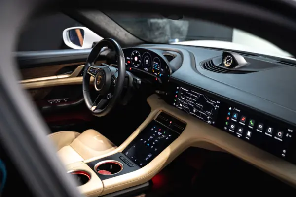 Porsche Taycan Turbo 22