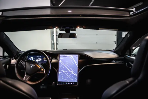 Tesla Model S 75D 17