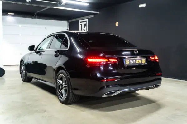 Mercedes-Benz E 300 de AMG Line 21