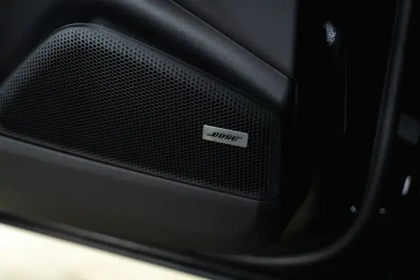 Porsche Macan Electric 4 11