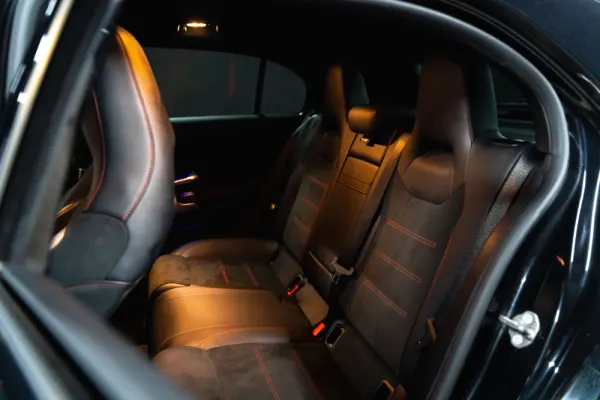 Mercedes-Benz A 180 d AMG Line Aut. 13