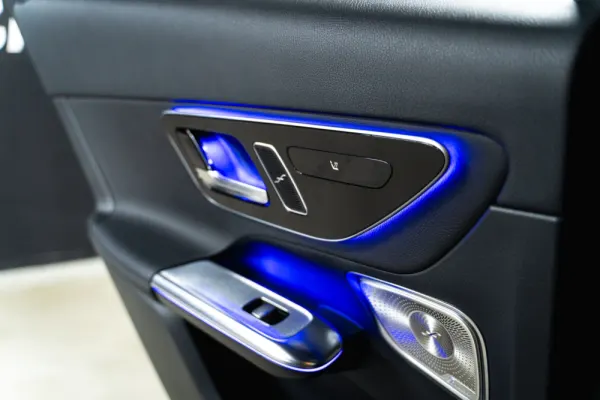 Mercedes-Benz GLC 300 e 4Matic 17