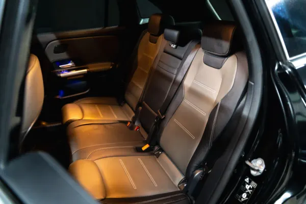 Mercedes-Benz GLA 250 e AMG Line 13