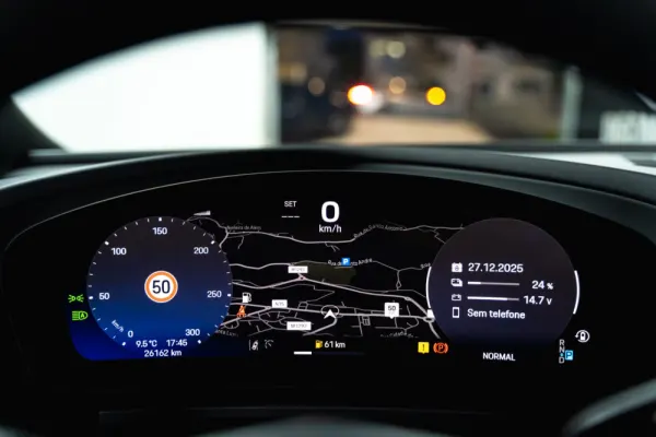 Porsche Macan Standard 12